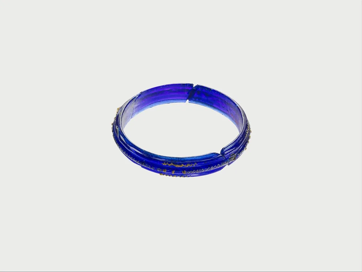 Glass bracelet — Unknown