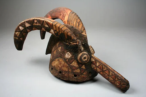 Headdress: Ram (Wan-Pesego)