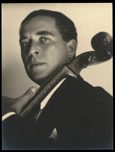 [Lajos Shuk, Cellist]