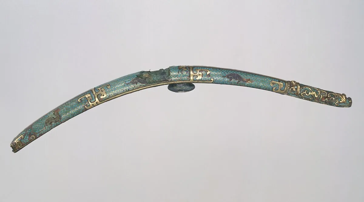 戰國 錯金嵌寶石青銅帶鈎|Belt hook — Unknown