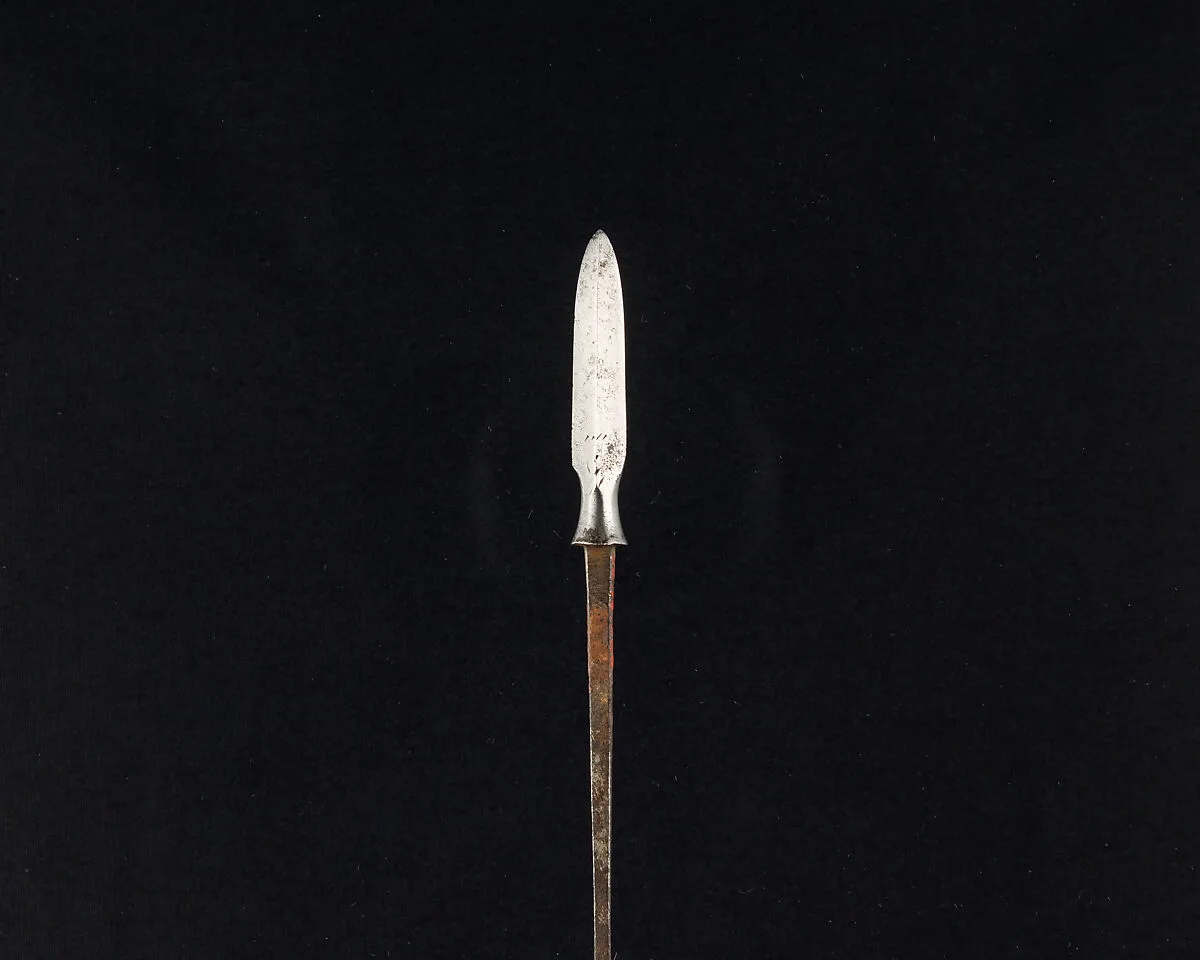 Arrowhead (<i>Yanone</i>) — Unknown