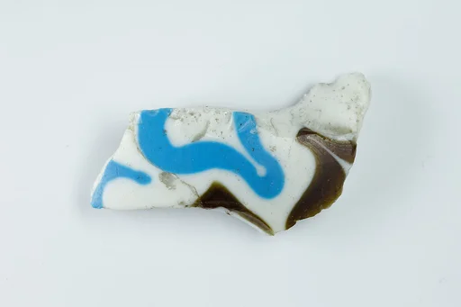 Fragments from Patterned Vessels with Thick Walls