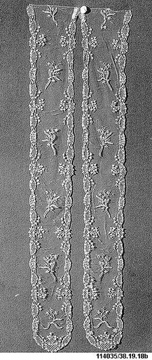 Pair of lappets (part of a garniture)