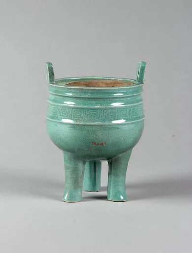 백자 정형 향로 중국 청|白磁  鼎形香爐  中國 淸|Tripod incense burner