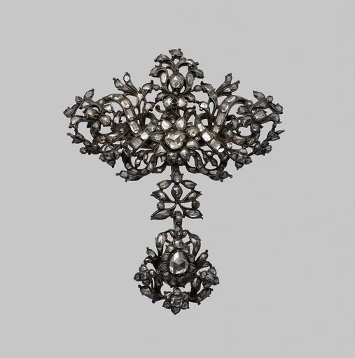 Brooch