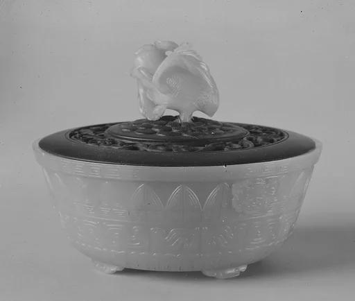 清中期 玉雕仿古紋樣洗|Bowl with archaic design