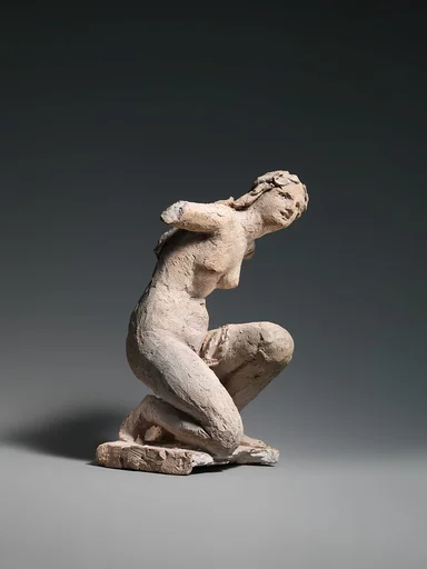 Crouching Flora