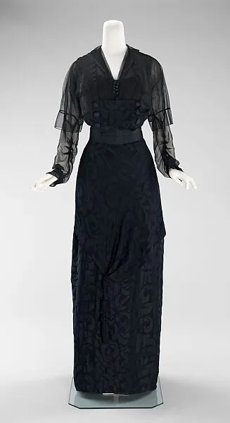 Evening dress — Miss Beckie