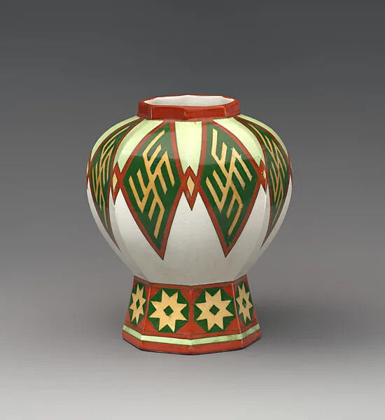 "Fennia" vase with swastikas — Herman Gesellius|Arabia