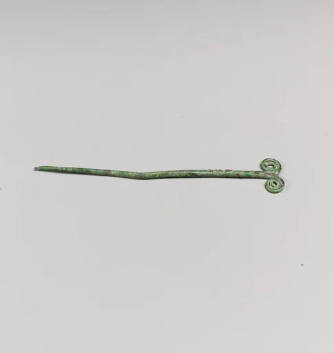 Pin with spiral head