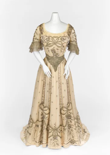 Evening dress