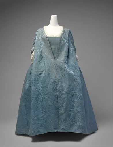 Robe Volante
