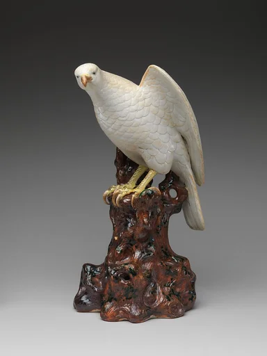 切株に鷹 肥前焼・平戸様式|Hawk on a Tree Stump