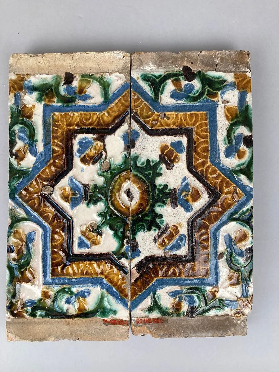 Ceiling tiles — Unknown