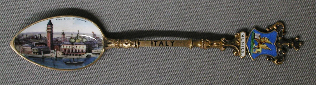 Souvenir spoon with view of the Doge's Palace and the Campanile — Unknown