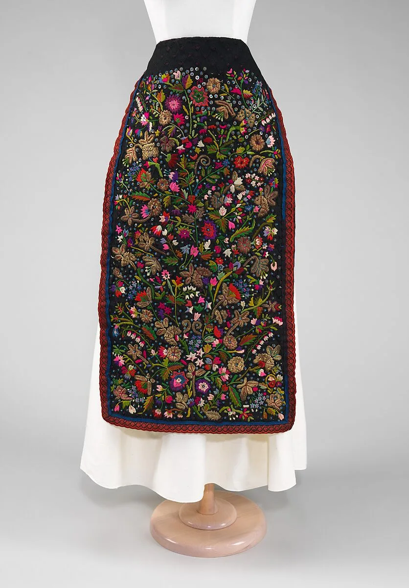 Apron — Unknown