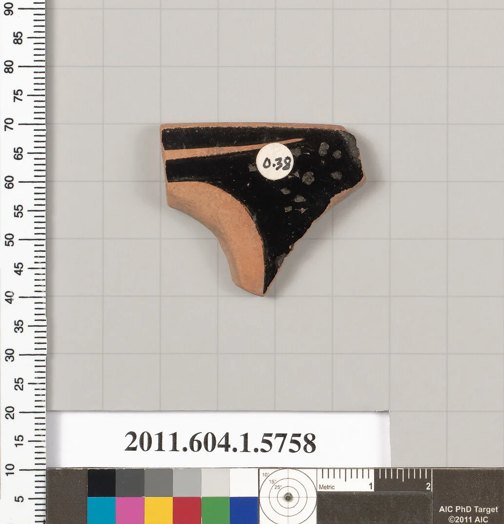 Terracotta rim fragment of a kylix: eye-cup (drinking cup) — Unknown