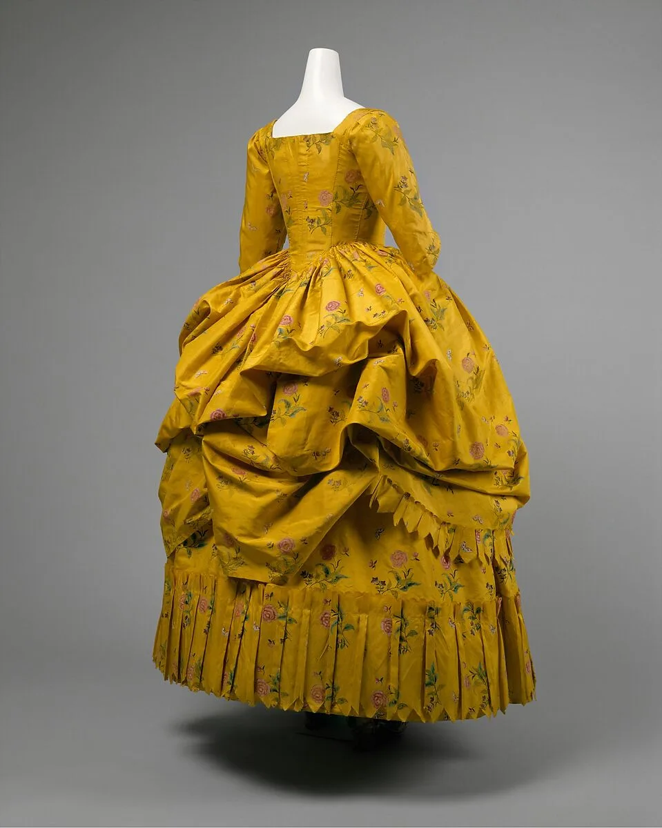 Robe à la Polonaise — Unknown