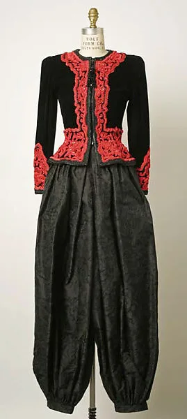 Evening ensemble — Oscar de la Renta|Oscar de la Renta, LLC.