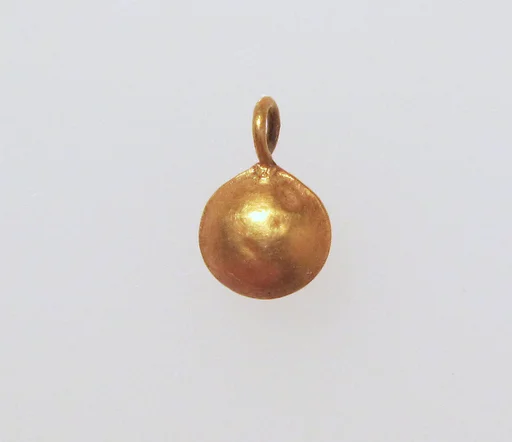Pendant, lentoid