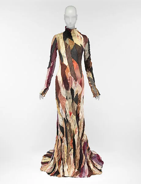 "Fleurs Fanées" — Olivier Theyskens