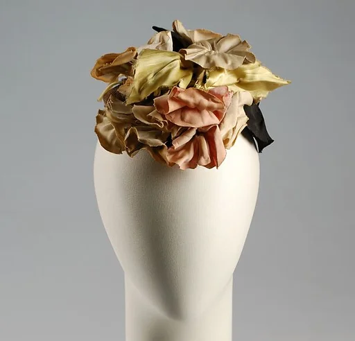 Dinner hat