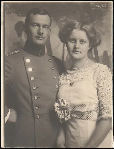 Count and Countes LaRosée, Bride and Bridegroom — Frank Eugene