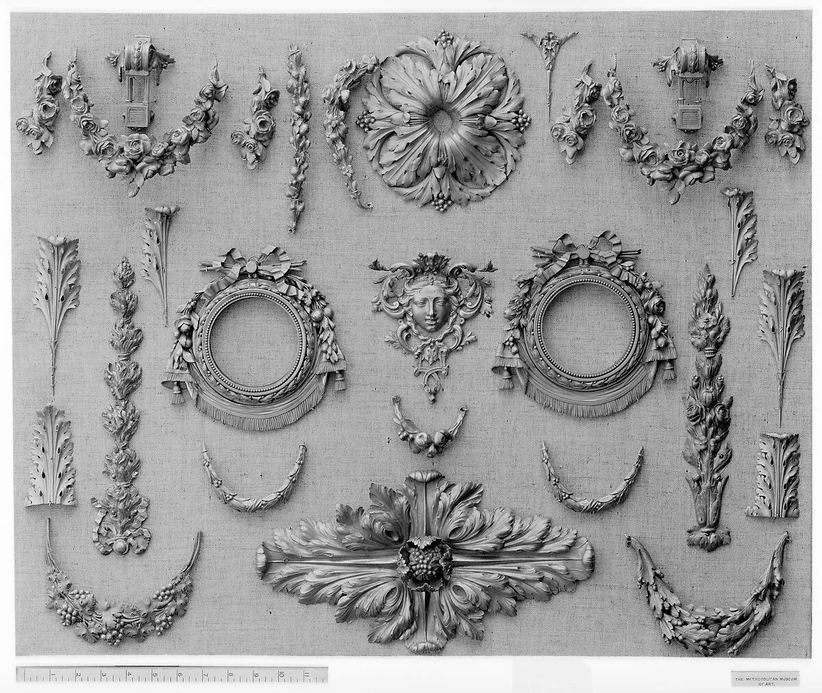 Pair of vase ornaments — Unknown