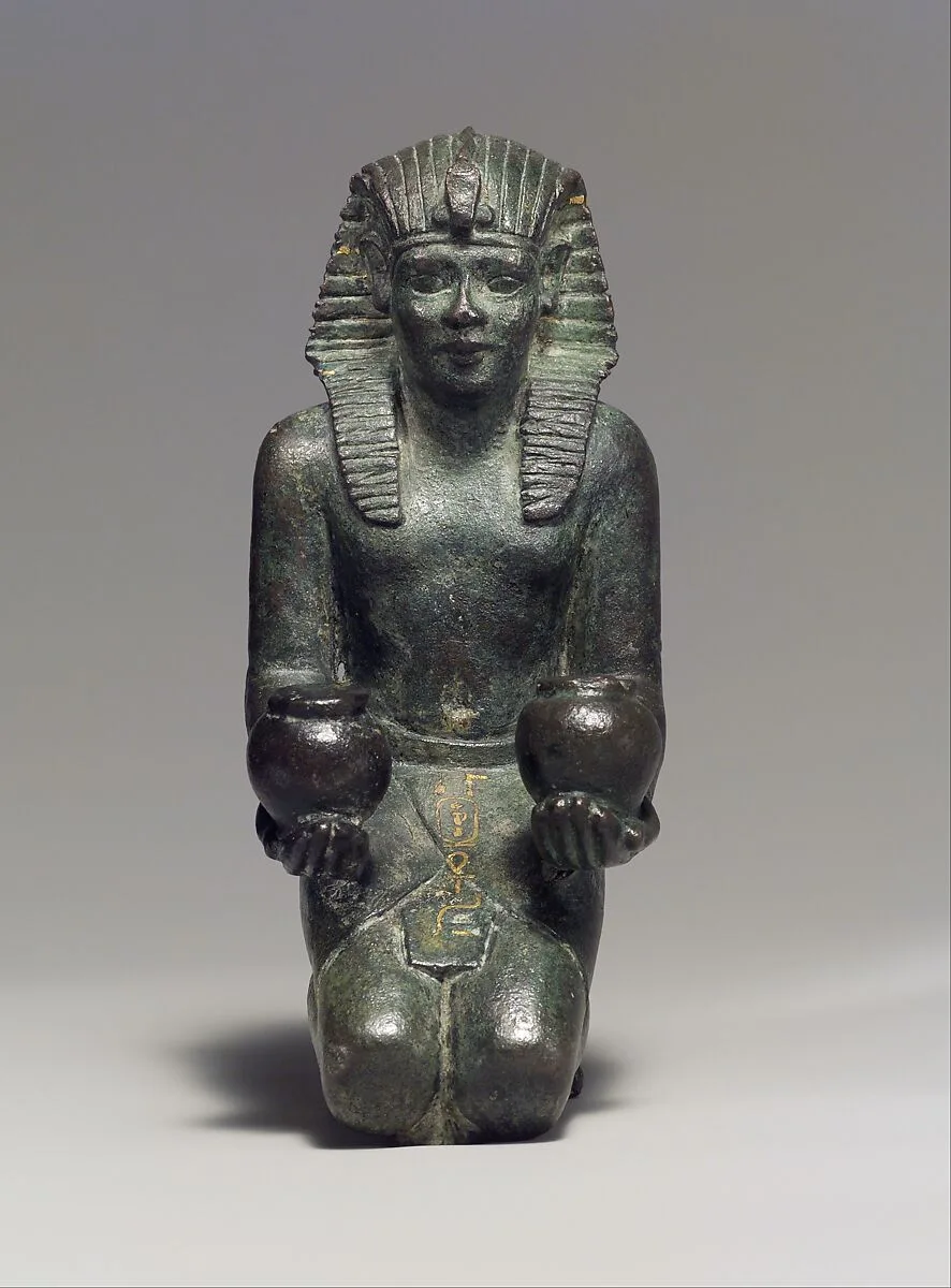 Kneeling statuette of King Amasis — Unknown
