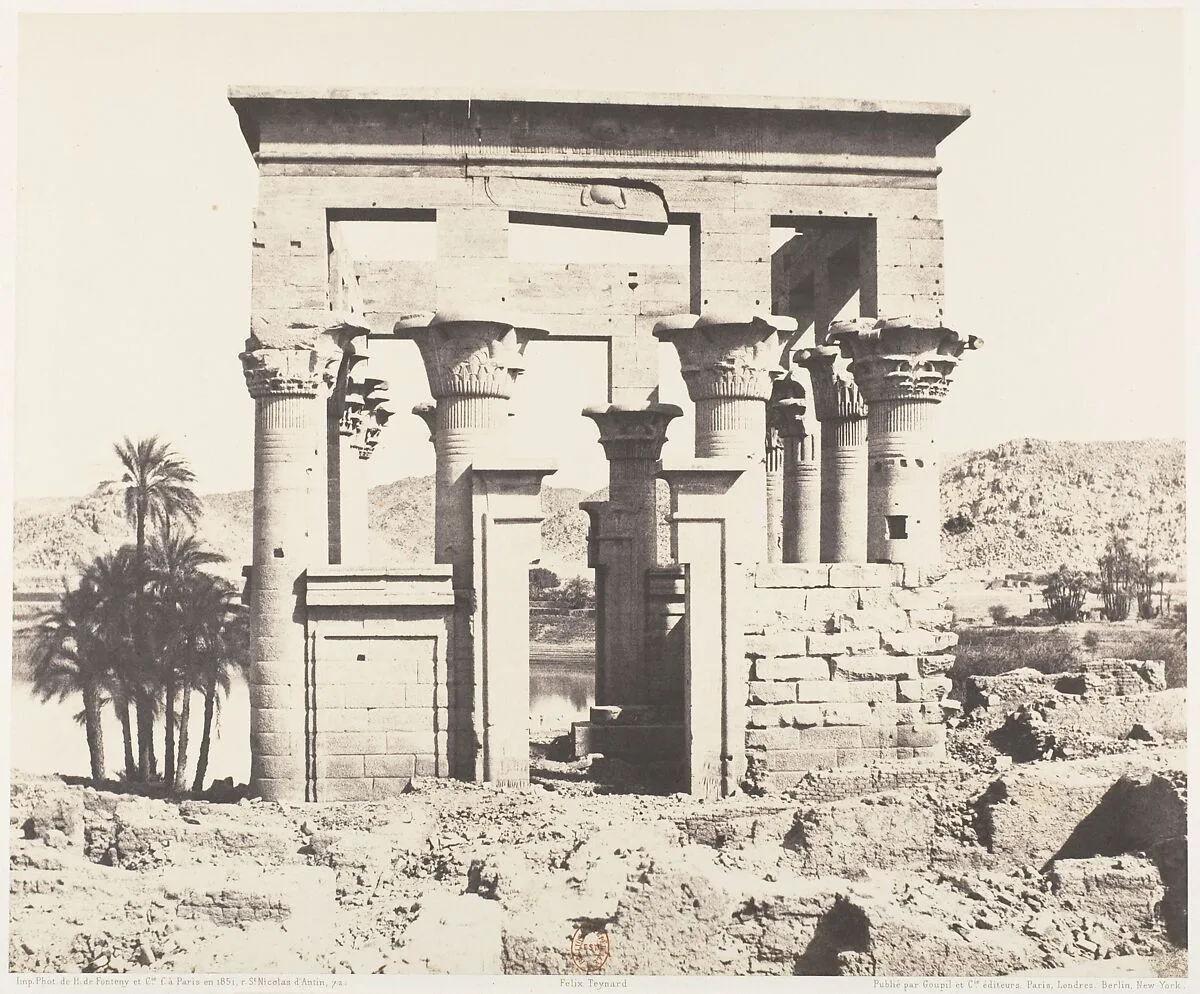 Ile de Fîleh (Philæ), Édifice de l'Est - Façade Occidentale - Vue du Point E — Félix Teynard|Imprimerie Photographique de H. de Fonteny et Cie