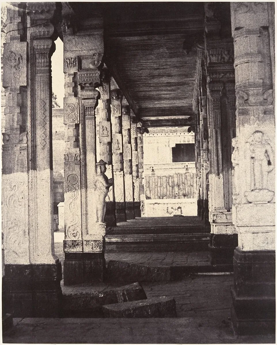 Side Colonnade in the Muroothappa Sarvacar Mundapam — Linnaeus Tripe