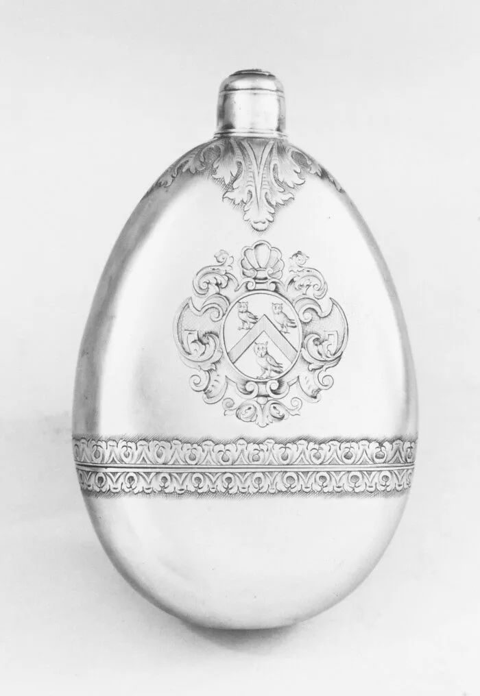 Flask with screw top — Unknown