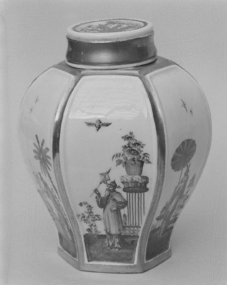 Tea caddy — Meissen Manufactory