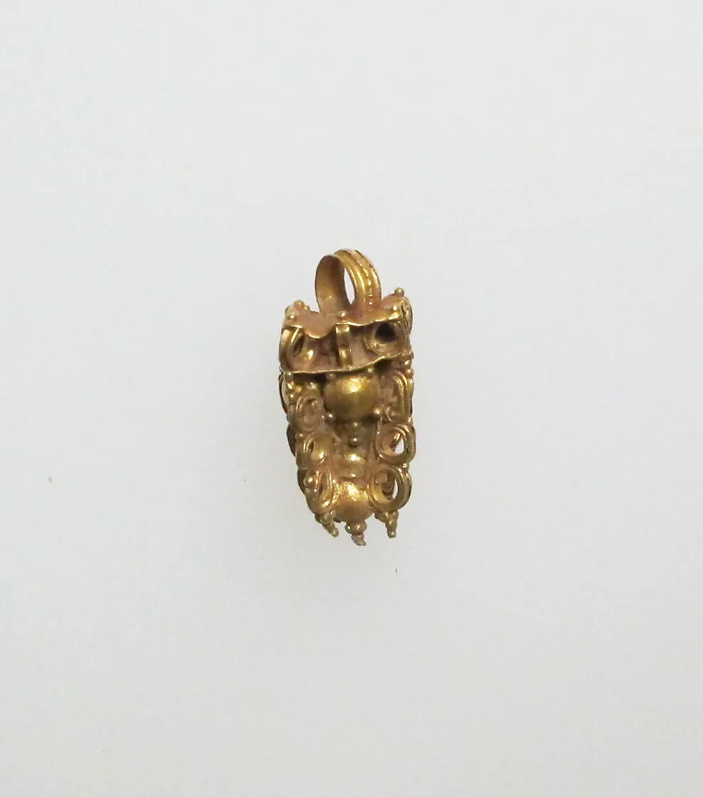 Pendant — Unknown