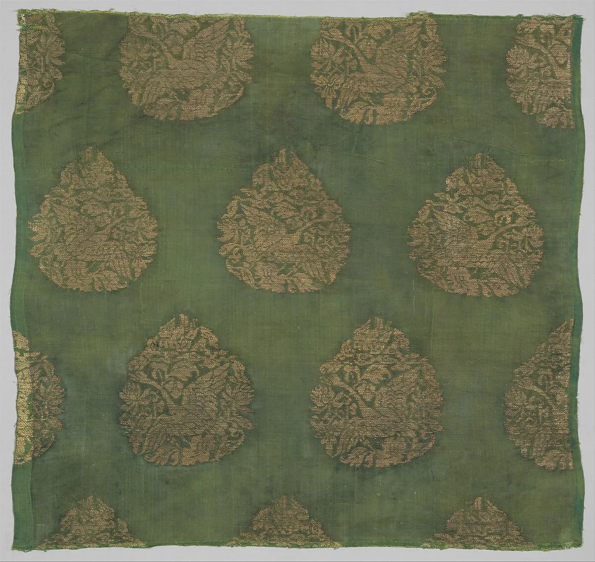 金 綠地獵鵝紋織金絹|Textile with Swan Hunt — Unknown