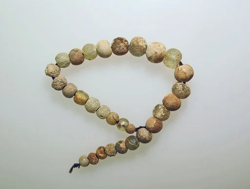 Beads, 30