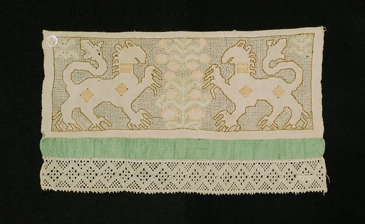 Towel border