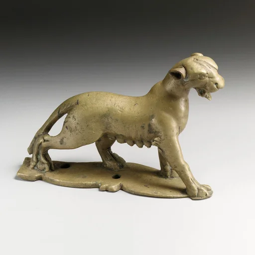 Bronze statuette of a pantheress