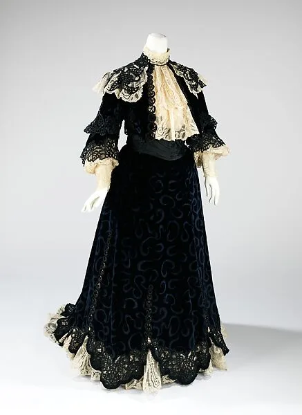 Visiting dress — Jacques Doucet
