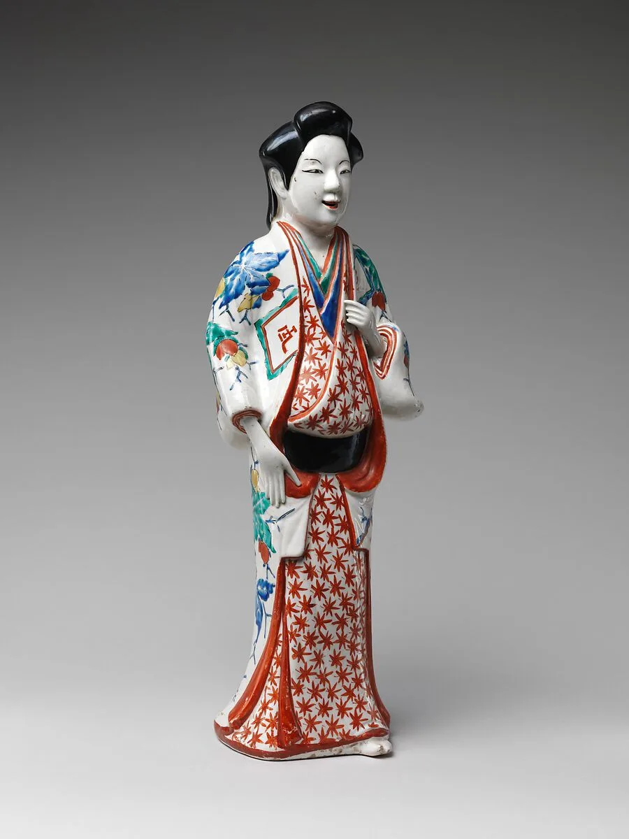 色絵婦人立像|Figure of a Standing Beauty — Unknown