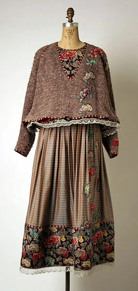 Ensemble — Geoffrey Beene