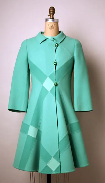 Ensemble — Mila Schön