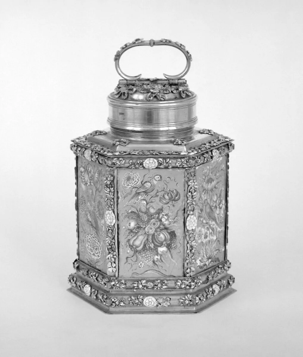 Hexagonal canister (Schraubflasche) — Jonas Laminit