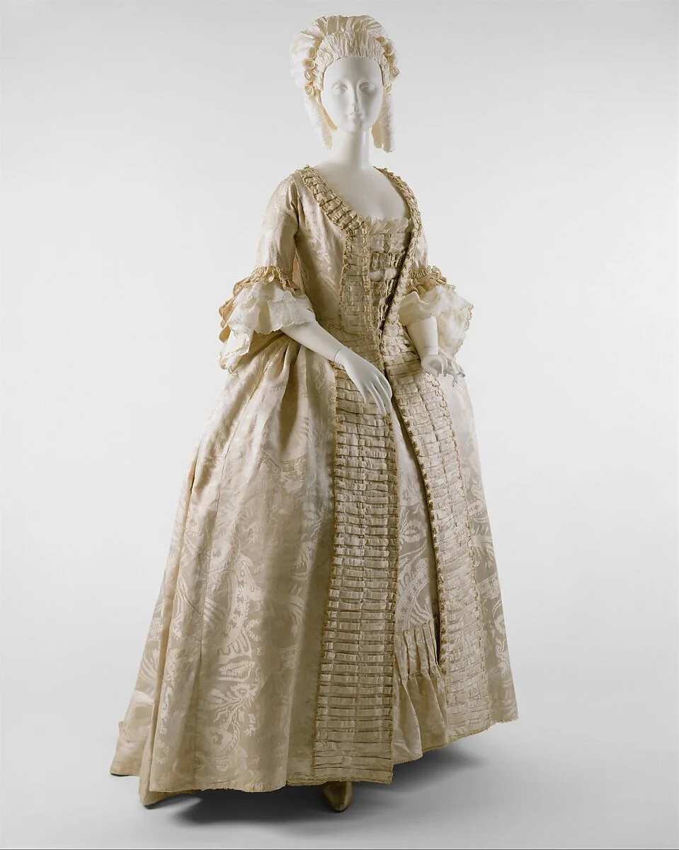 Robe à la Française — Unknown