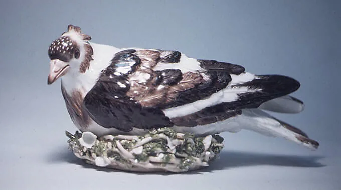 Nesting pigeon — Johann Joachim Kändler|Meissen Manufactory