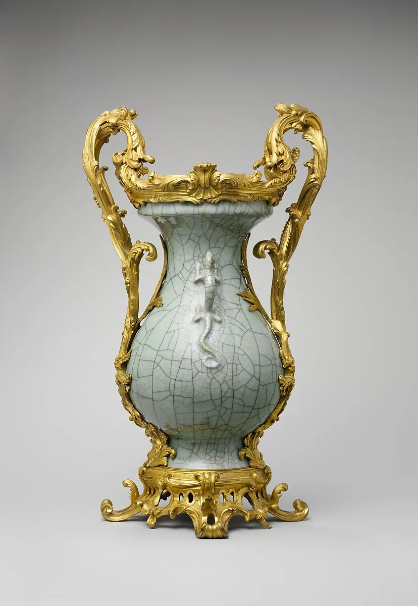 Mounted vase — Unknown