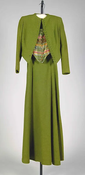 Evening suit — Mrs. Helen Cookman