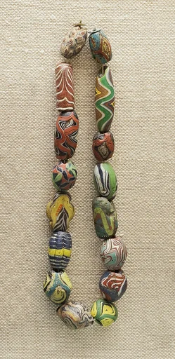 String of 16 beads