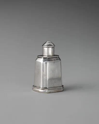 Miniature tea caddy
