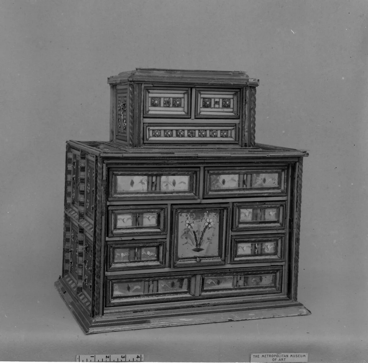 Cabinet — Unknown